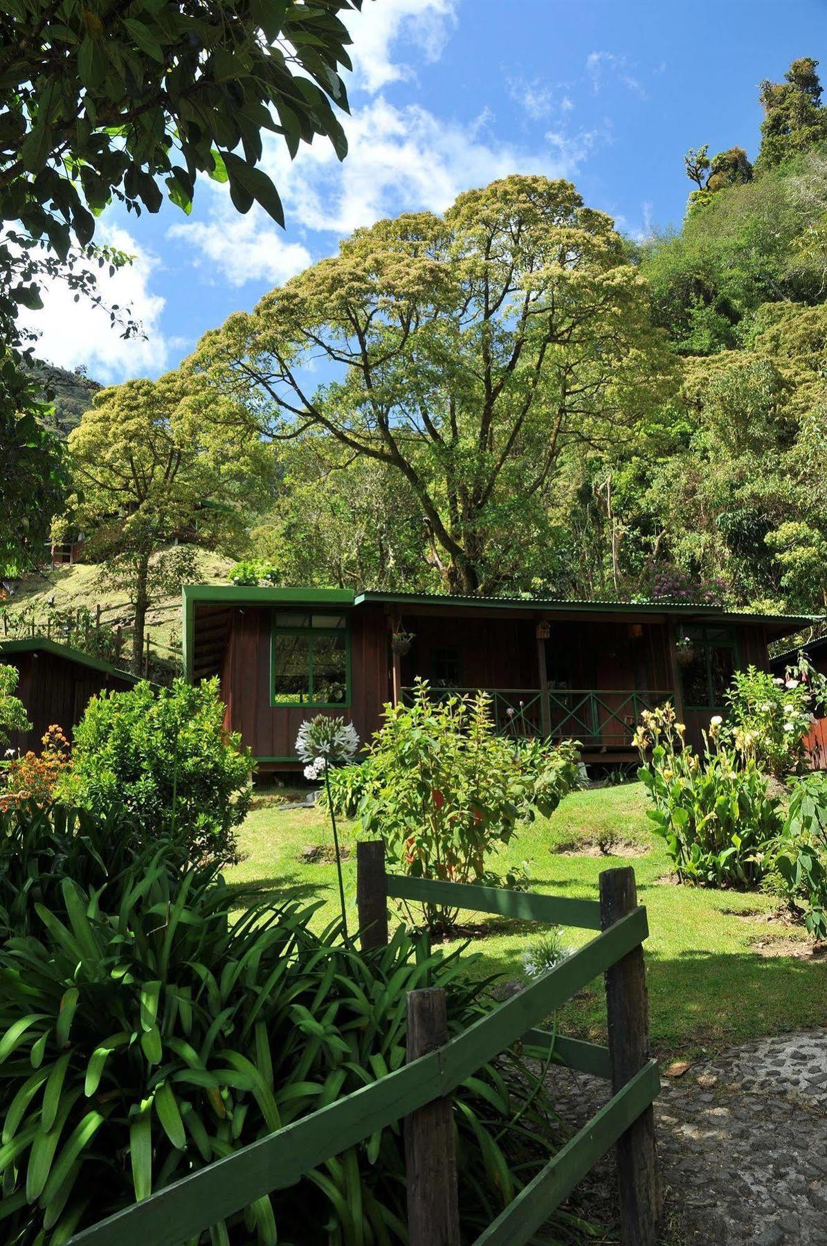 圣赫拉多德多塔特罗根旅社别墅 外观 照片